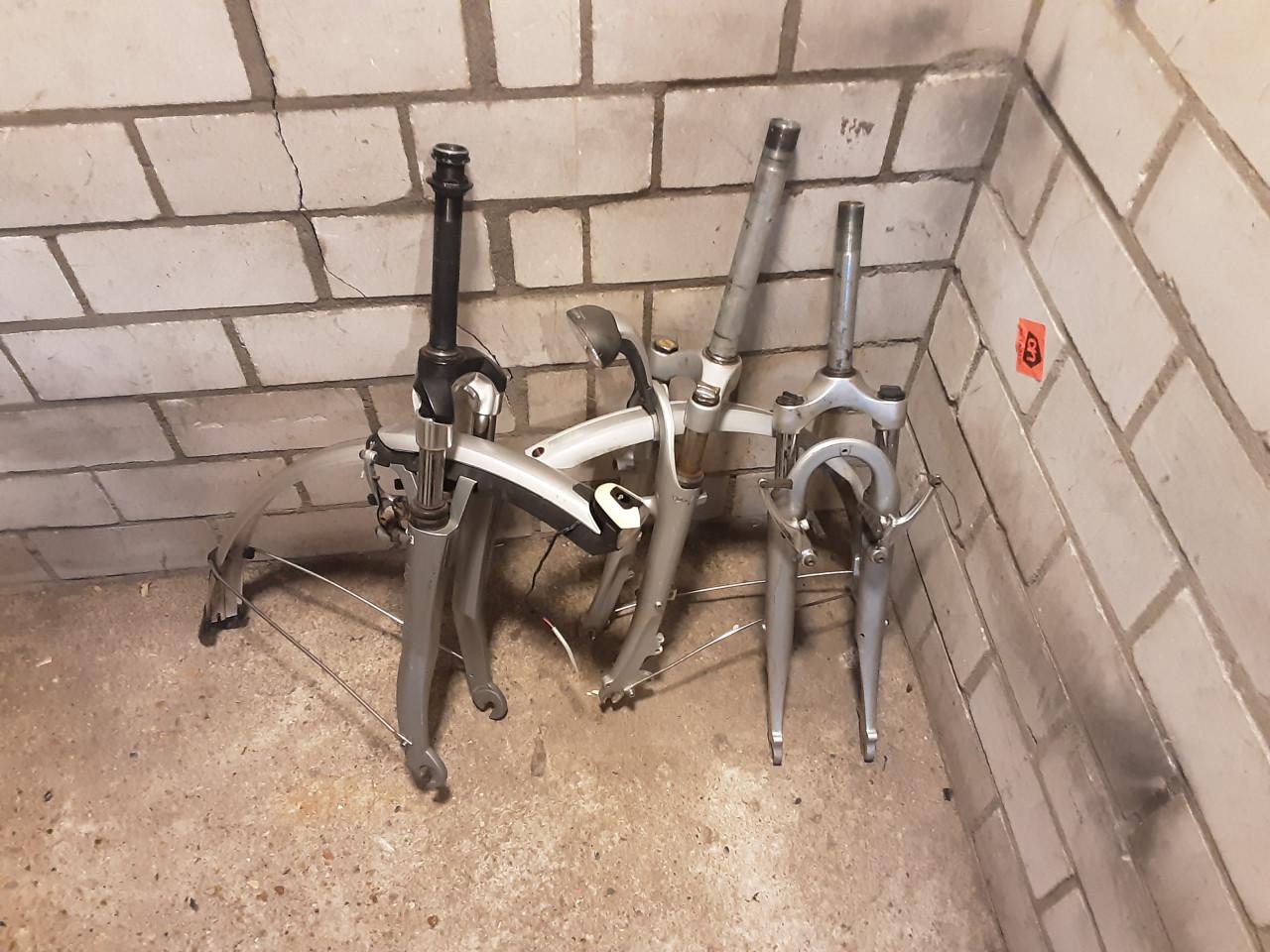 Gratis 3 x voorvork 28 inch