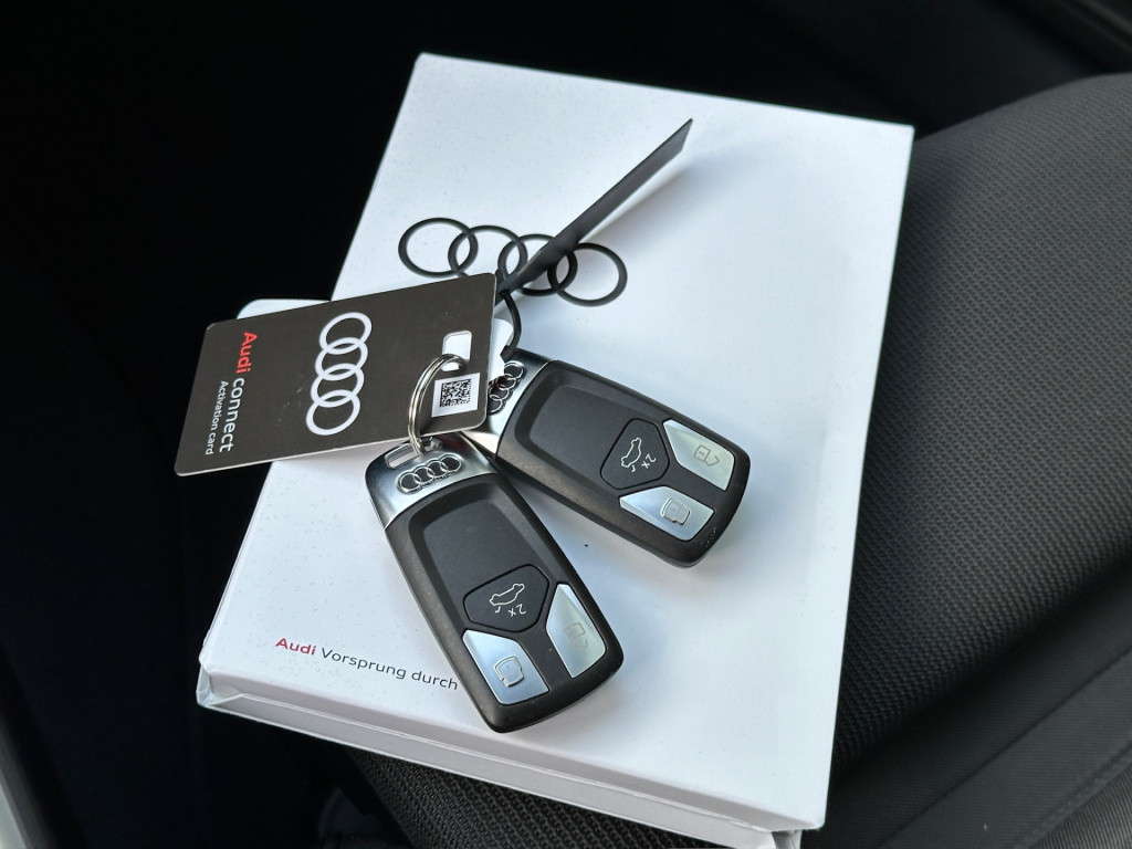 Audi A4 avant 40 tfsi 204pk s-tronic s-line | led | black optiek | virtual 