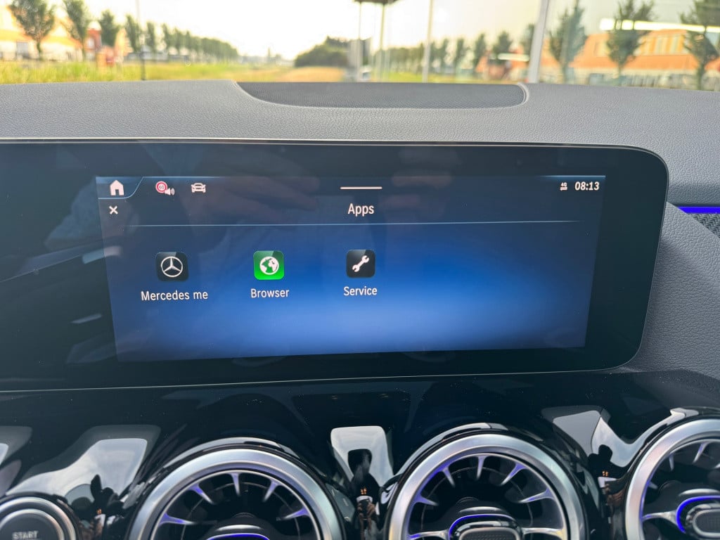 Mercedes-Benz Gla-klasse 250 e amg line automaat / panoramaschuifdak / face
