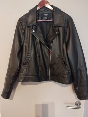Bikerjack zwart, Vero Moda Curve, Maat 52