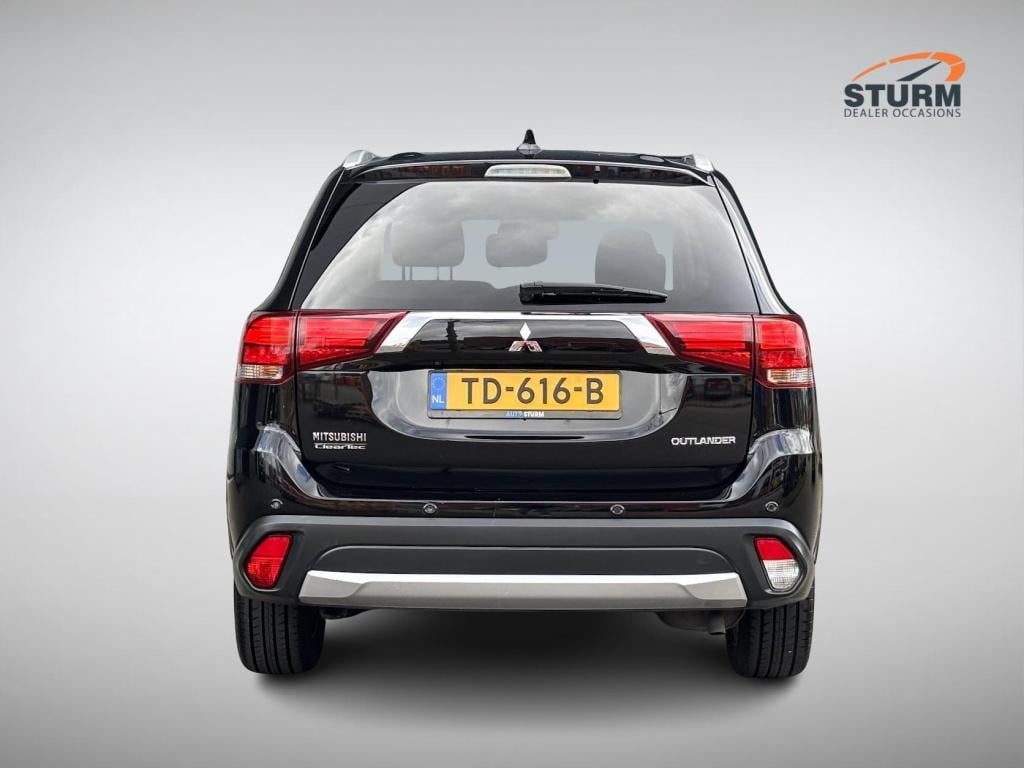 Mitsubishi Outlander 2.0 connect pro