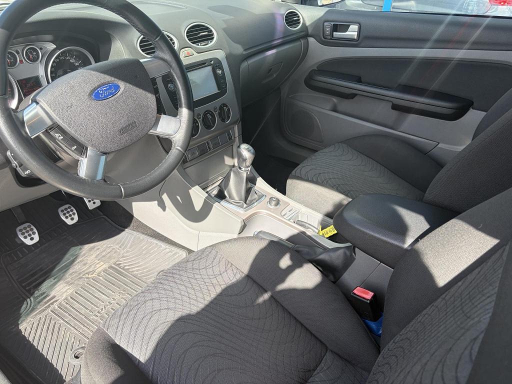 Ford Focus coupé-cabriolet 1.6 cool & sound