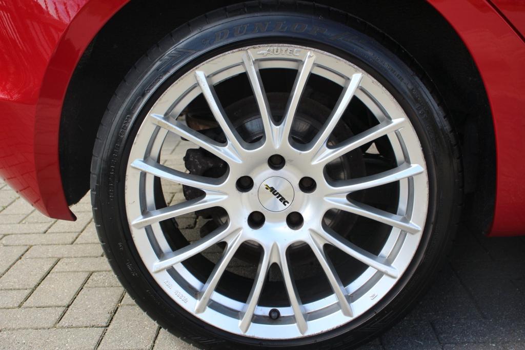 Alfa Romeo Giulietta 1.4 turbo turismo -170 pk - trekhaak - panoramadak - p