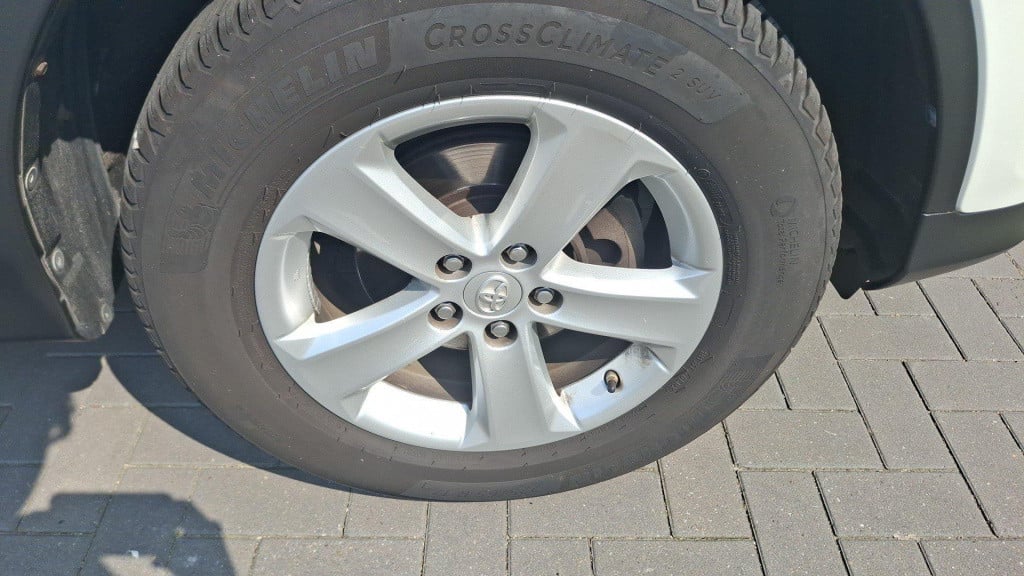 Toyota Rav4 2.0 aspiration 4wd | nieuw binnen | eerste eigenaar | 2.000 kil