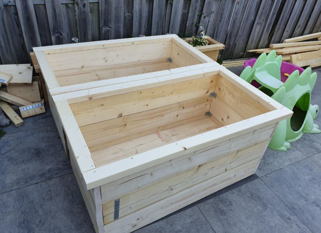 Plantenbakken tuinmeubels