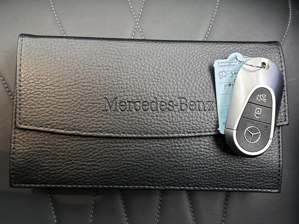 Mercedes-Benz Glc 300e 4matic amg plug-in hybride | panoramadak | trekhaak 