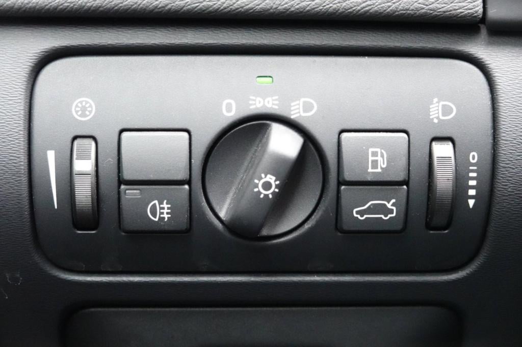 Volvo V60 1.6 t3 150-pk ocean race