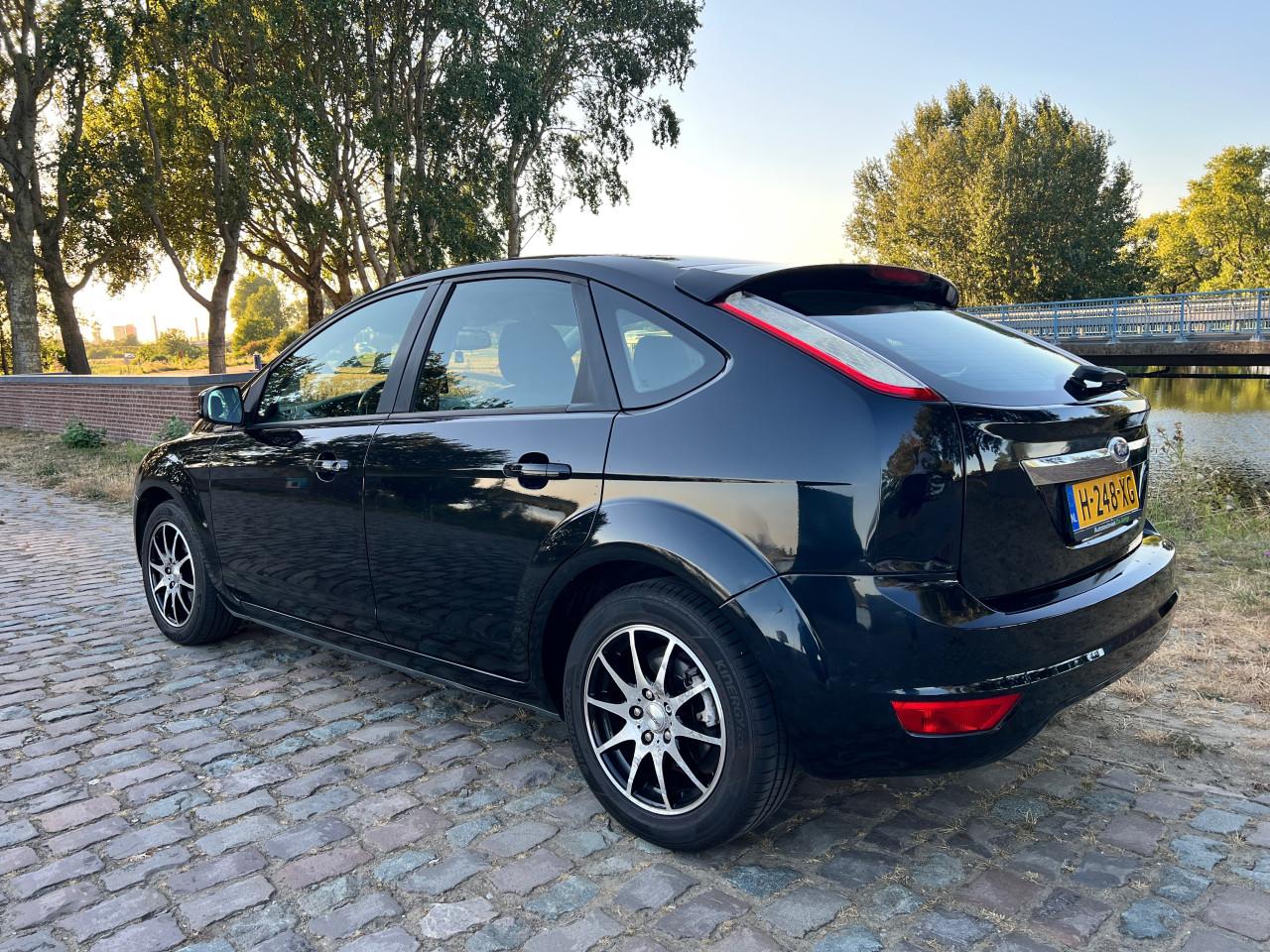 Ford focus 1.8 titanium 2009