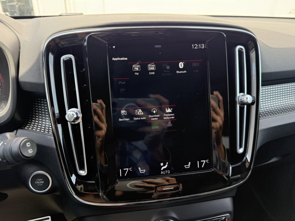 Volvo XC40 t5 262pk recharge r-design | panodak| adap.cruise| 360camera| el