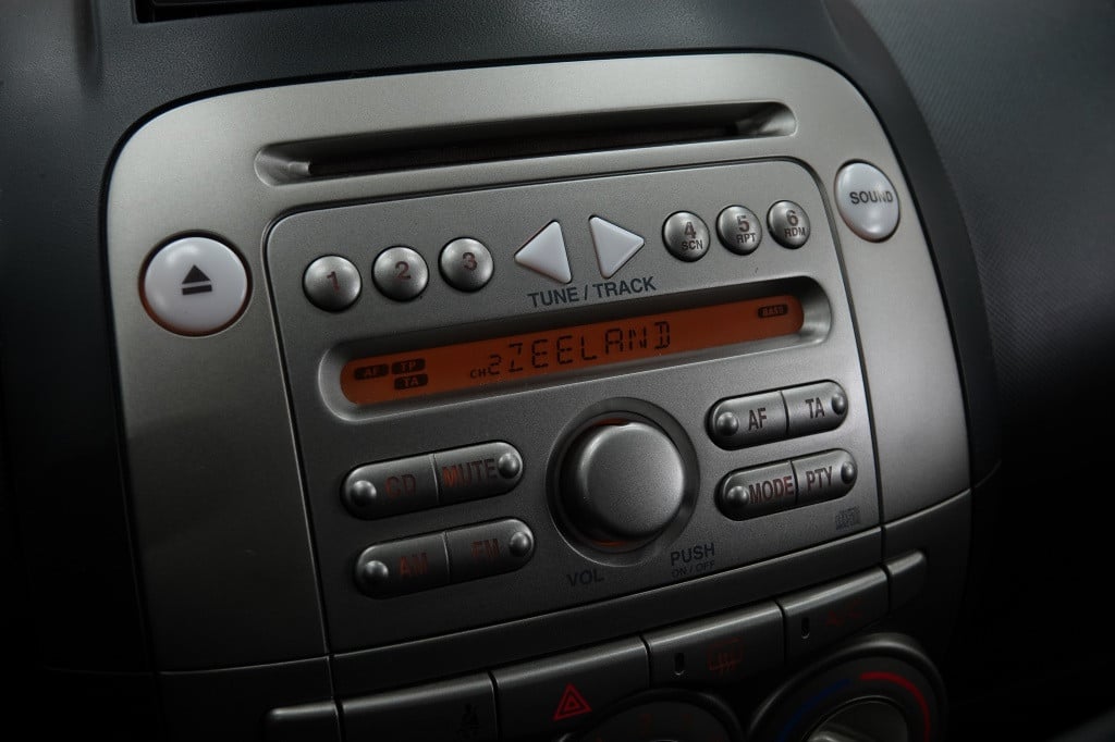 Daihatsu Sirion 2 1.0-12v premium | airco | aux |