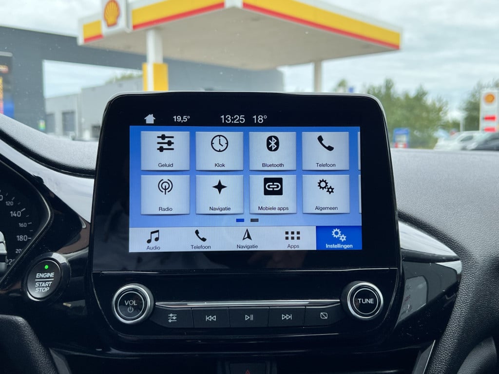 Ford Fiesta 1.0 ecoboost titanium | apple/ android carplay | st - velgen | 