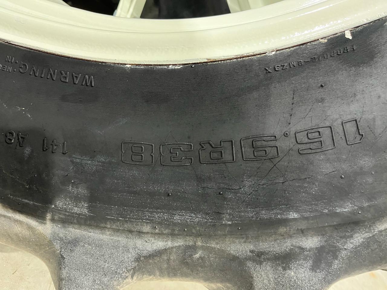 Dubbellucht wielen 16.9/38