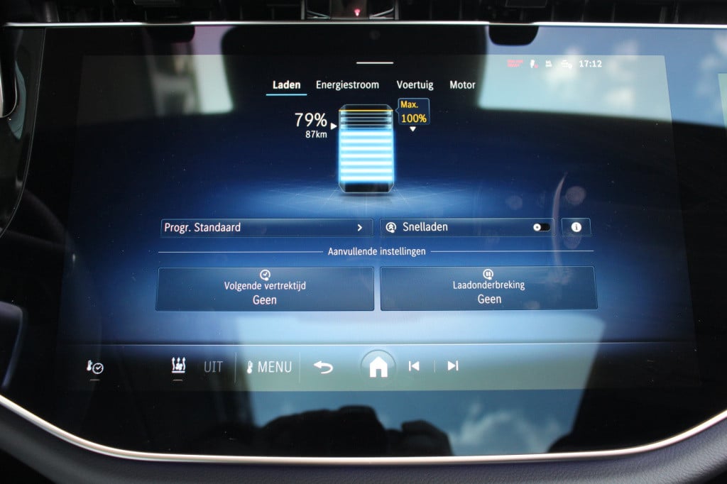 Mercedes-Benz E-Klasse 300 e amg line | superscreen | pano | burmester | 36