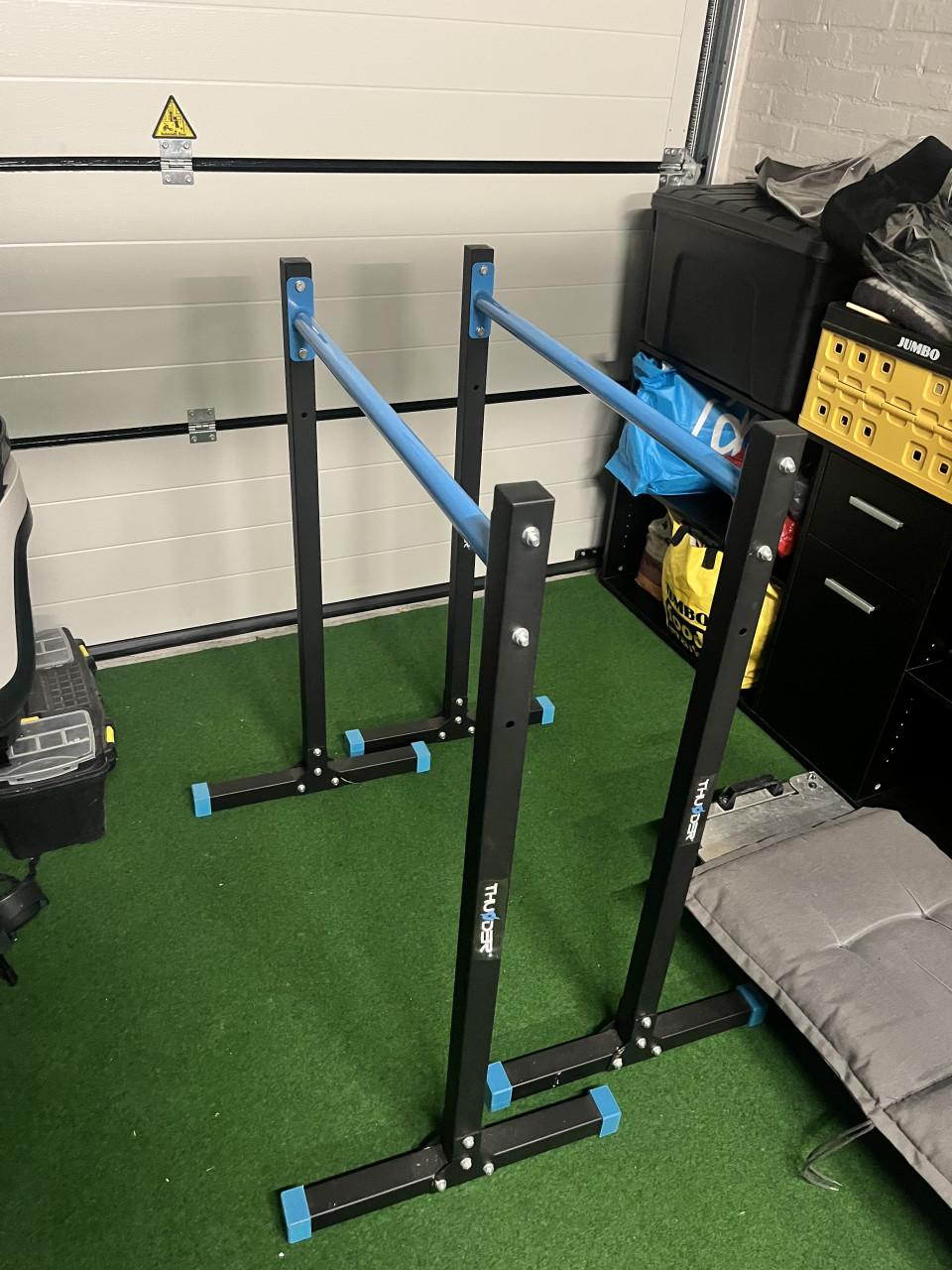 Fitness rack met bankje en 170 kg aan gewichten