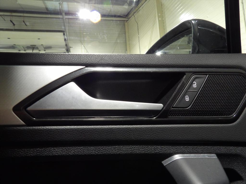 Volkswagen Tiguan 1.4 tsi act 150pk connected series