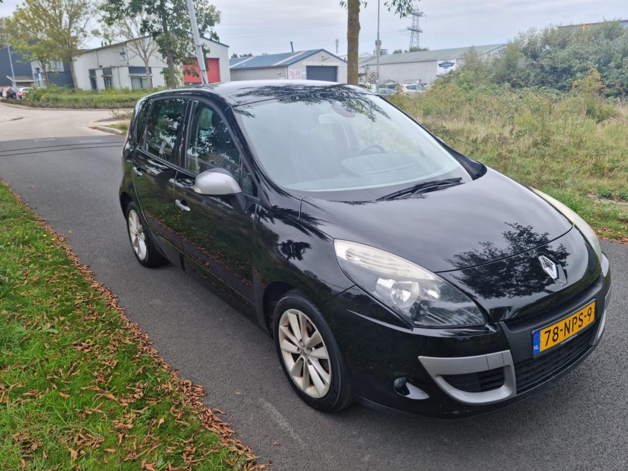 Renault scenic 1.6i 16v celsium zeer mooi bj 2010