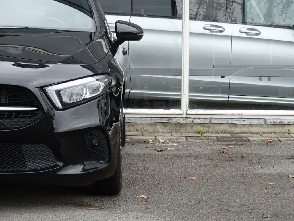 Mercedes-Benz A-Klasse 200 advantage | pano | 18" | led