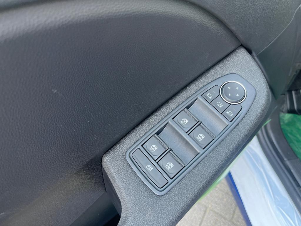 Mitsubishi Colt 1.6 hev intense