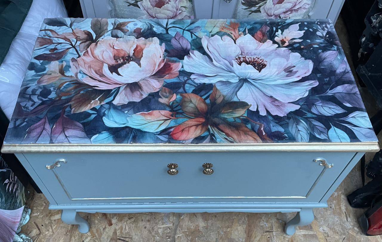 Diverse leuke meubeltjes te koop