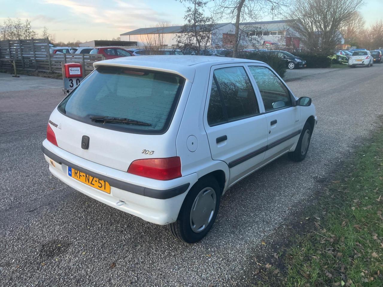 Peugeot 106 1.6 Automaat