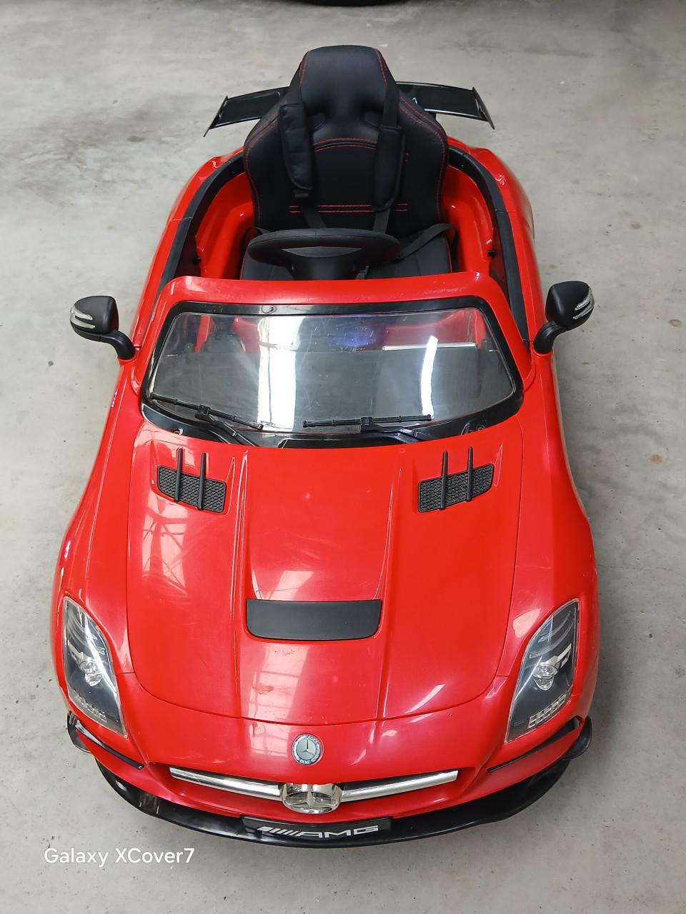 Elektrische kinderauto