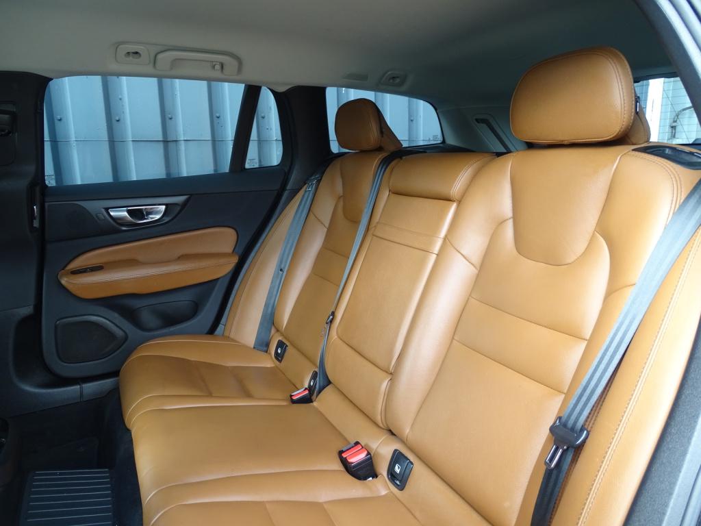 Volvo V60 2.0 t6 recharge awd inscription expression adapt. led | sensus co