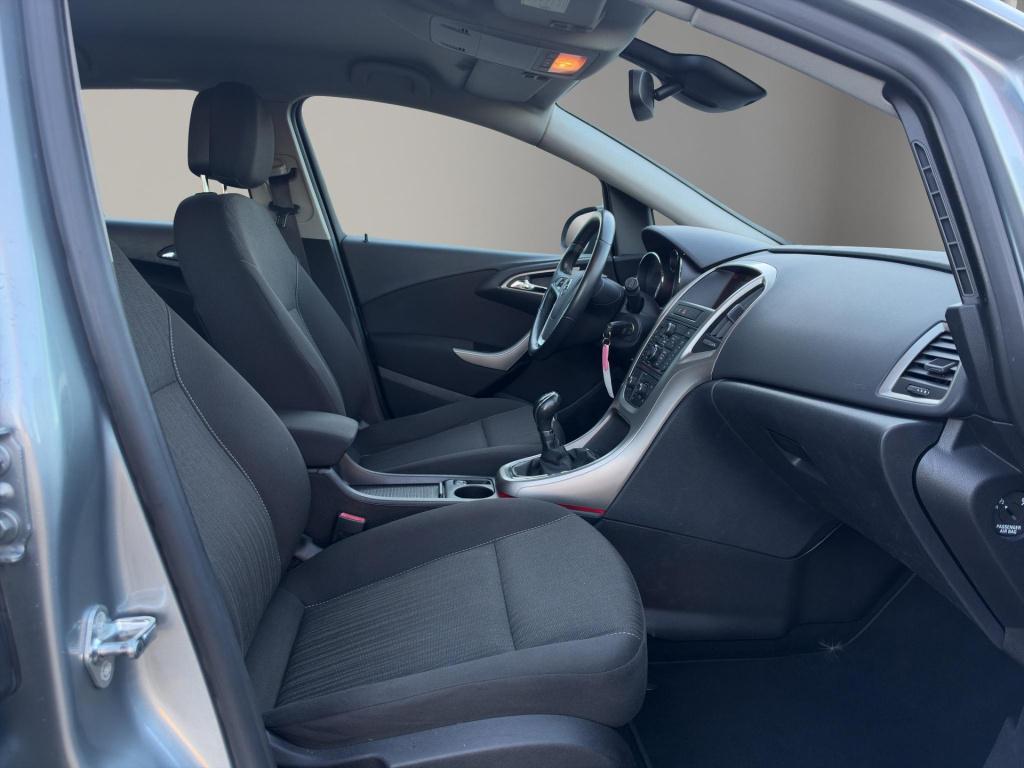 Opel Astra sports tourer 1.4 turbo edition