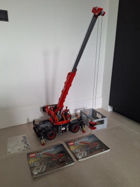 LEGO Technic 42082 – Rough Terrain Crane