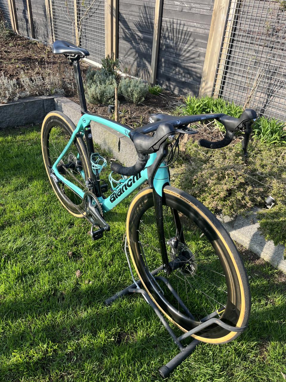 Bianchi Oltre XR4 incl. Garmin Vector vermogensmeter