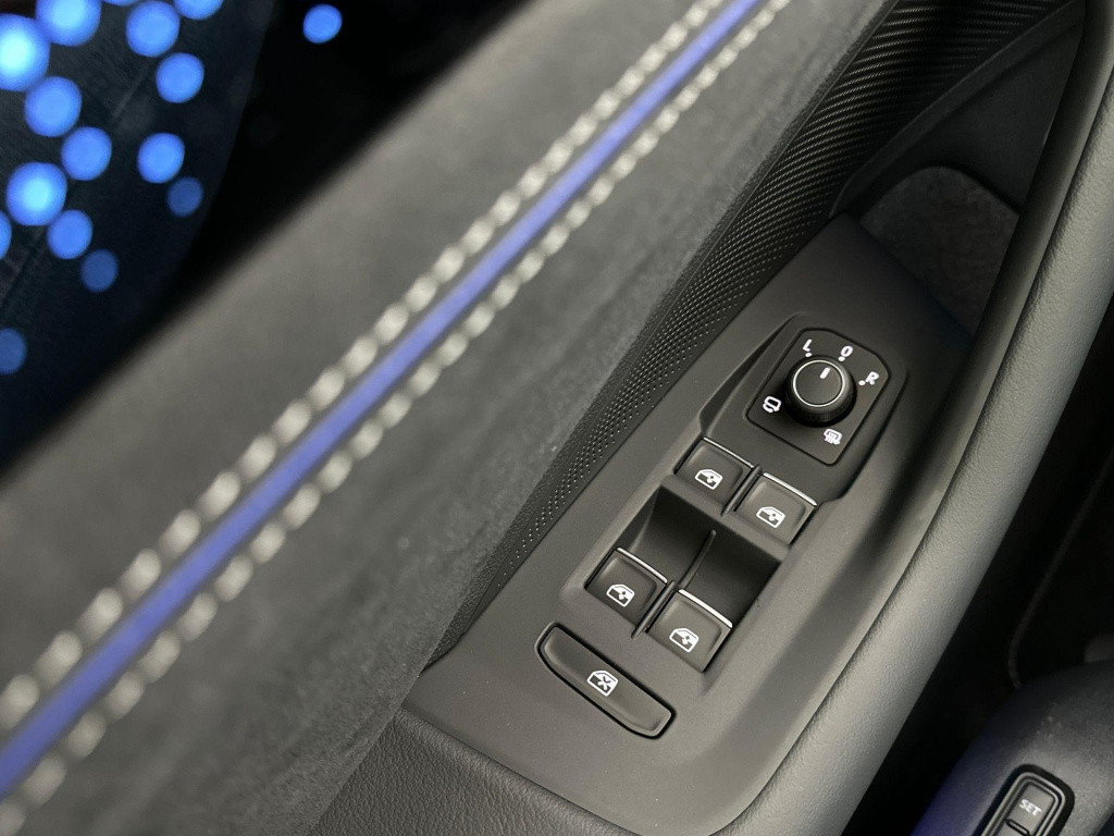 Volkswagen Passat variant r-line-edition 1.5 ehybrid 200 kw / 272 pk varian