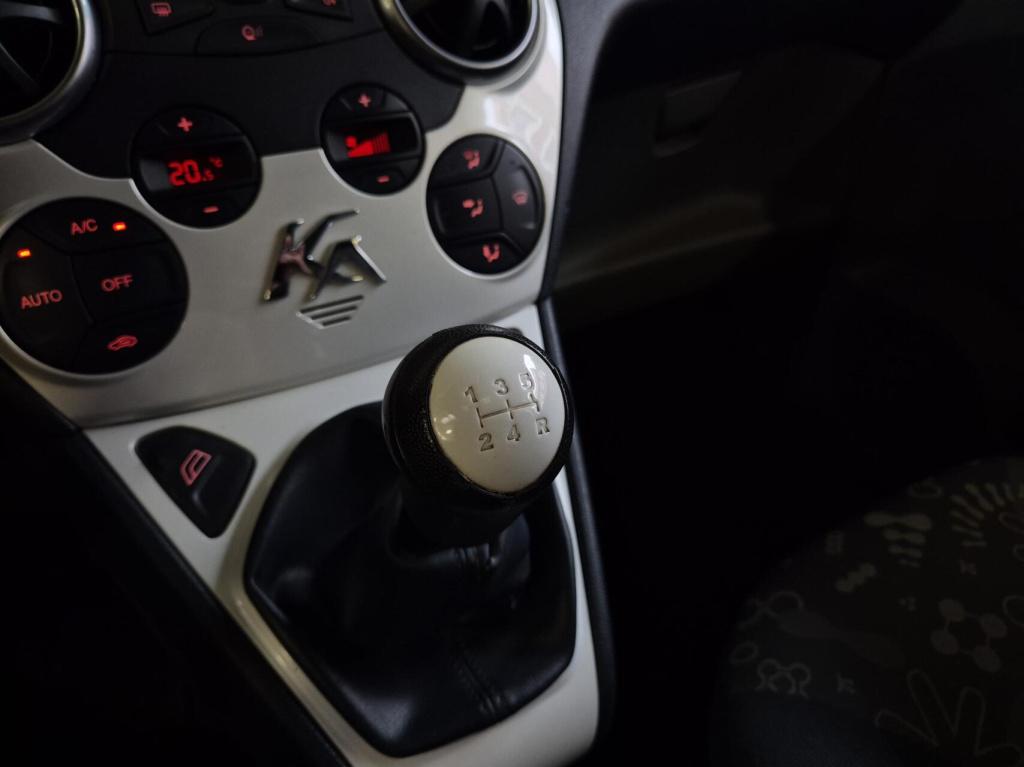Ford KA 1.2 titanium / nieuwe distriebutieriem / nieuwe koppeling