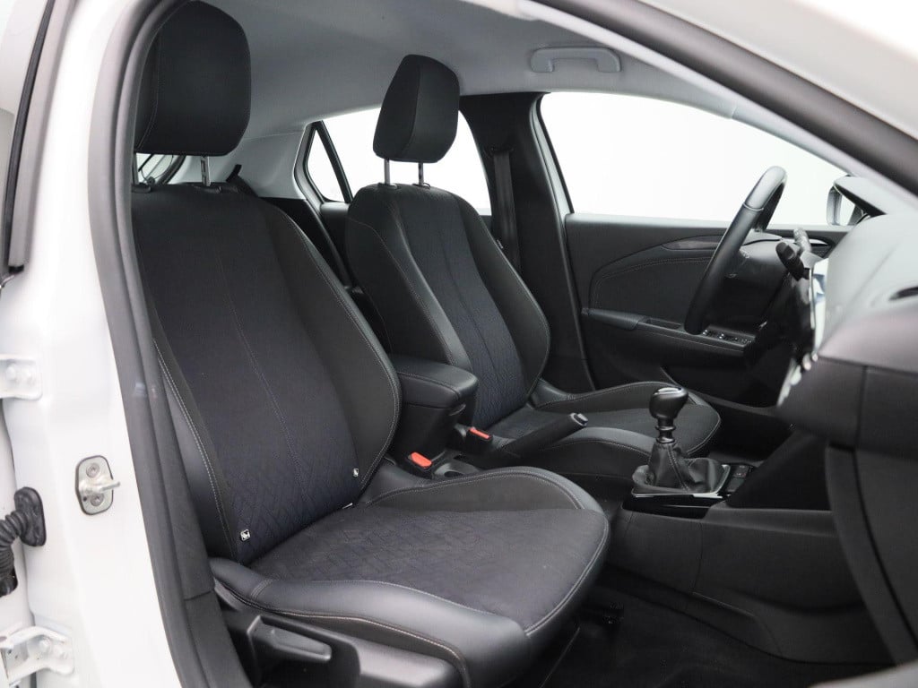 Opel Corsa 1.2 elegance | lmv | trekhaak | half leder | cruise control | ap