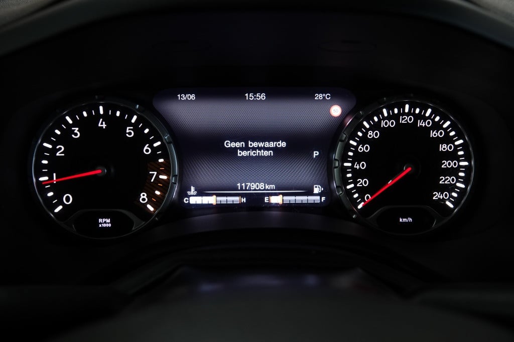 Jeep Renegade 1.3t | led | camera | cruise | pdc |