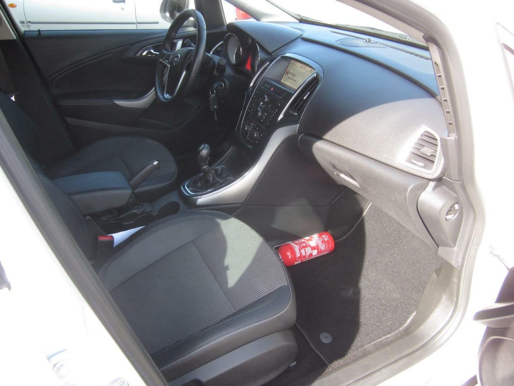 Opel Astra sports tourer 1.6 station edition/airco/cruise/lm velgen