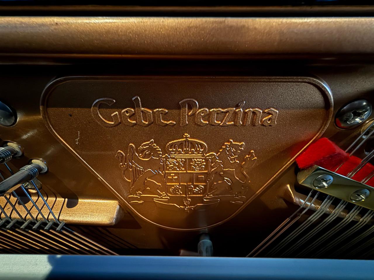 Perzina piano