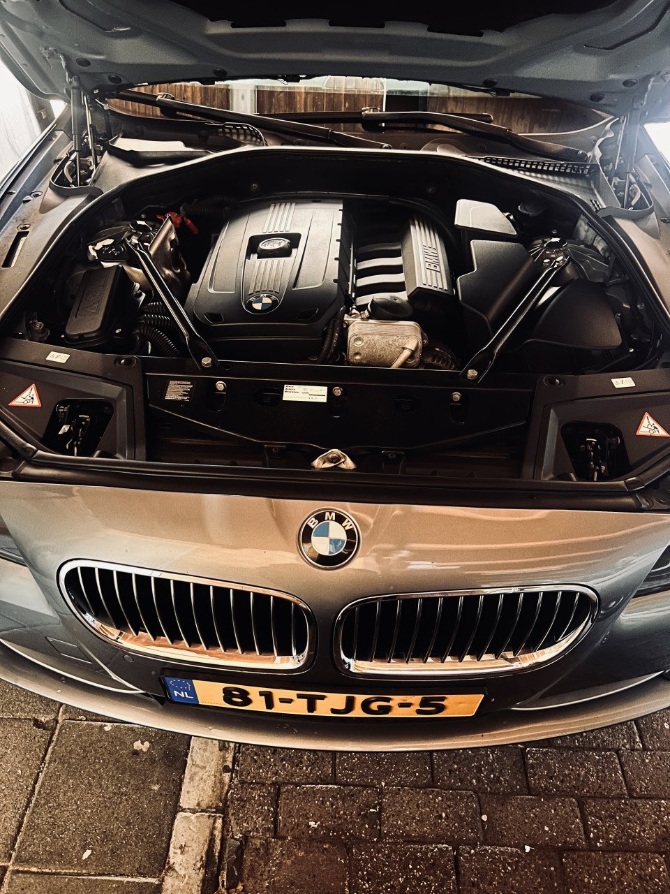 BMW 5-serie 523i High Executive Schuifdak/Leder