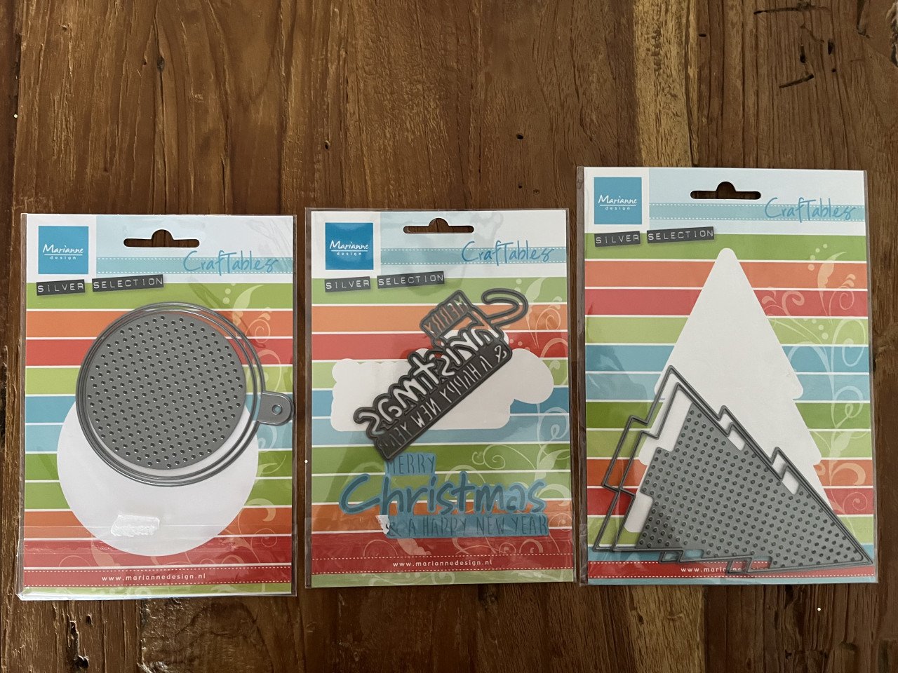 Cutting & Embossing machine voor het maken van (kerst)kaarten