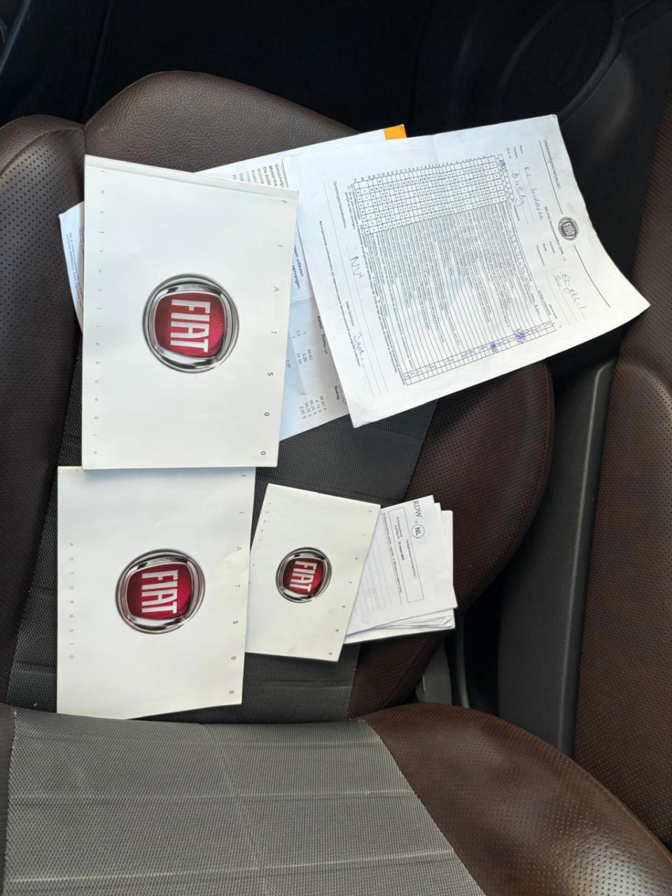 Fiat 500 1.4-16v lounge/pano/clima/lichtmetaal/