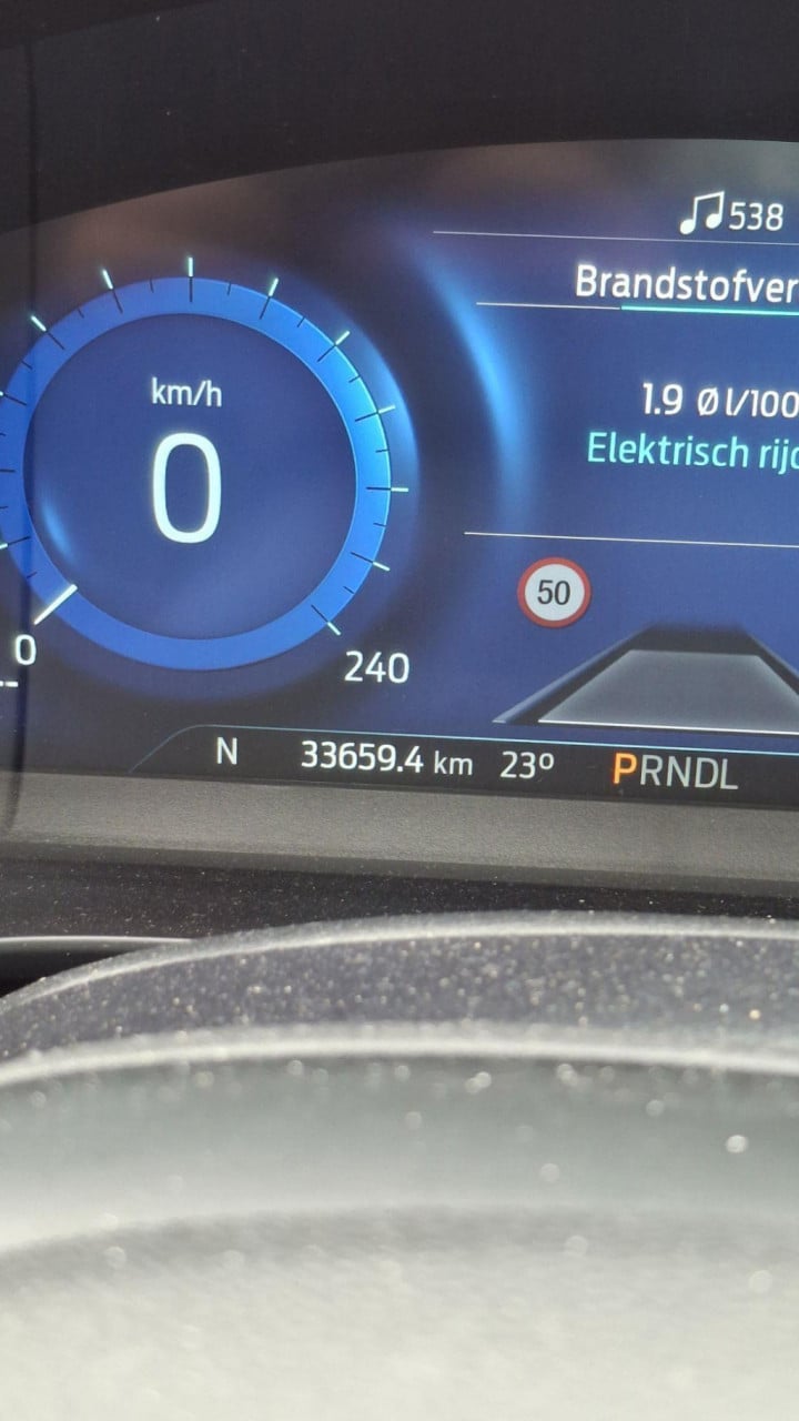 Ford Kuga 2.5 phev st-line aut. | winterpack | navigatie | climate control 