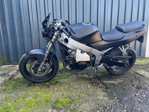 Kawasaki zx6r 1996 naked bike op kenteken 25kw/a2 rijbewijs