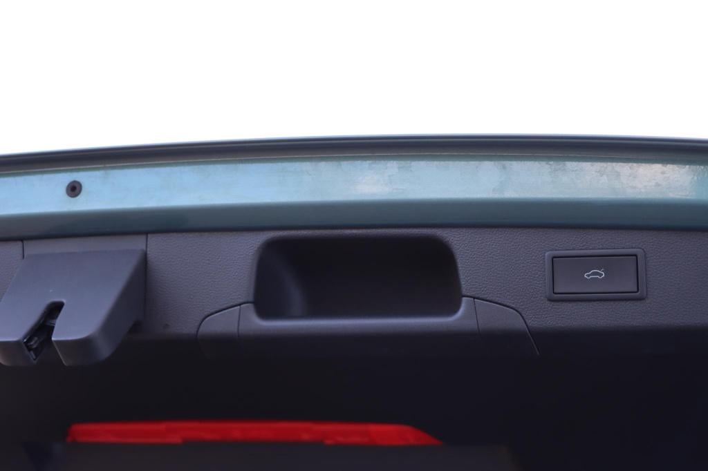 Volkswagen Passat variant 1.5 etsi r-line business dsg7 150pk