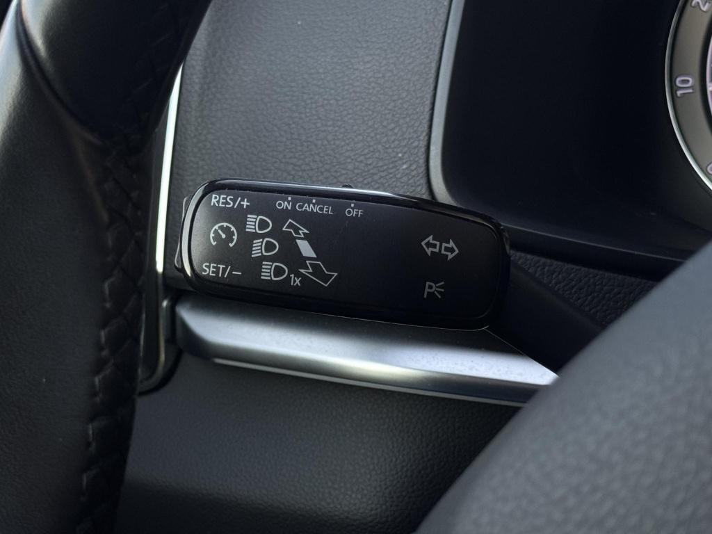 Skoda Karoq 1.5 tsi act business edition automaat nl-auto, vol-leder!