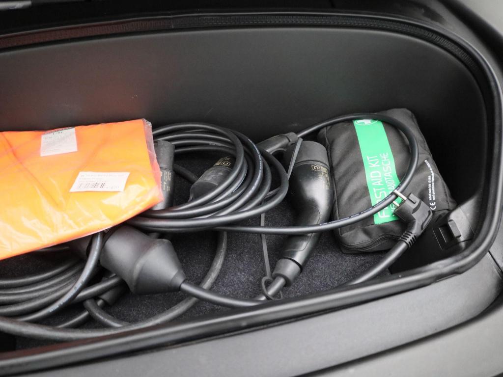 Volvo XC40 recharge core | automaat | apple carplay / android auto | virtua