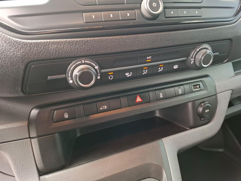 Opel Vivaro 1.5 cdti l2h1 edition l3h1 / airco / cruise controle / 3 zits /