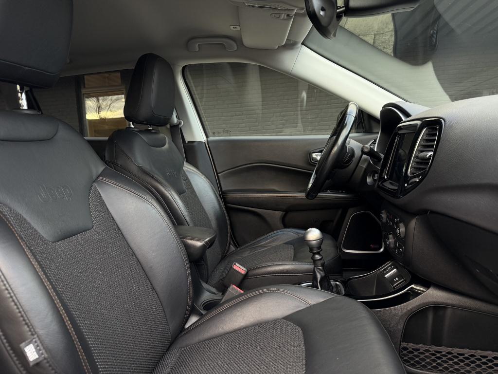 Jeep Compass 1.4 m.air limited // beats audio // trekhaak //