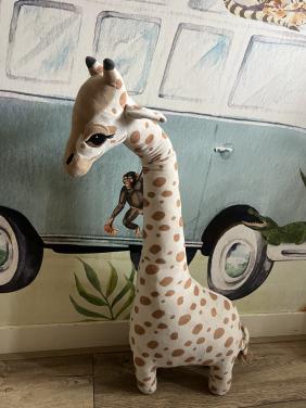 Grote giraffe knuffel voor op kinderkamer