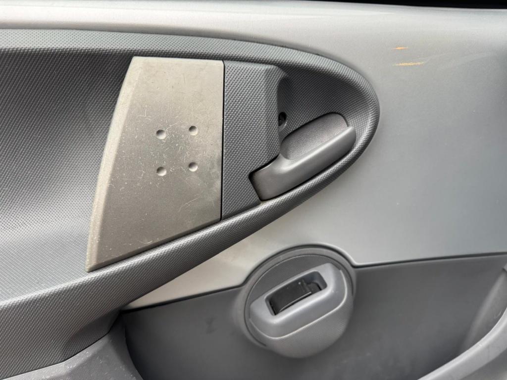 Toyota Aygo 1.0-12v +