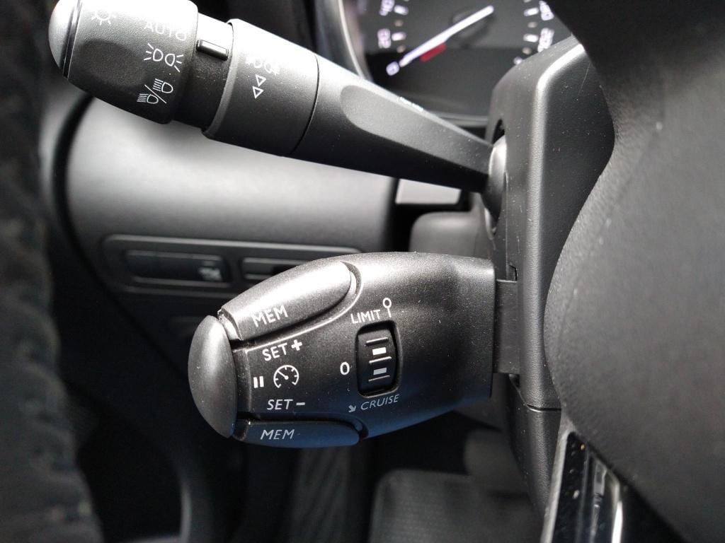 Citroen C3 Aircross suv 110 shine automaat leer/navi/cam