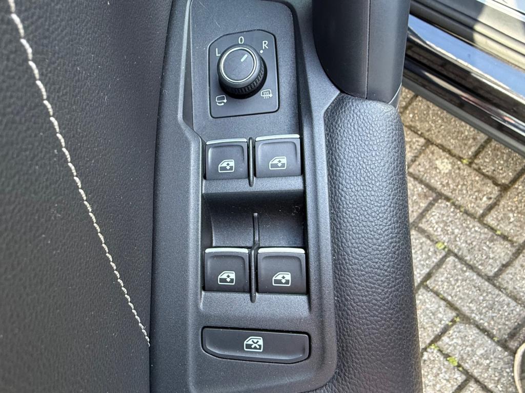 Volkswagen Tiguan 2.0 tsi r-line 4motion black style 190 pk