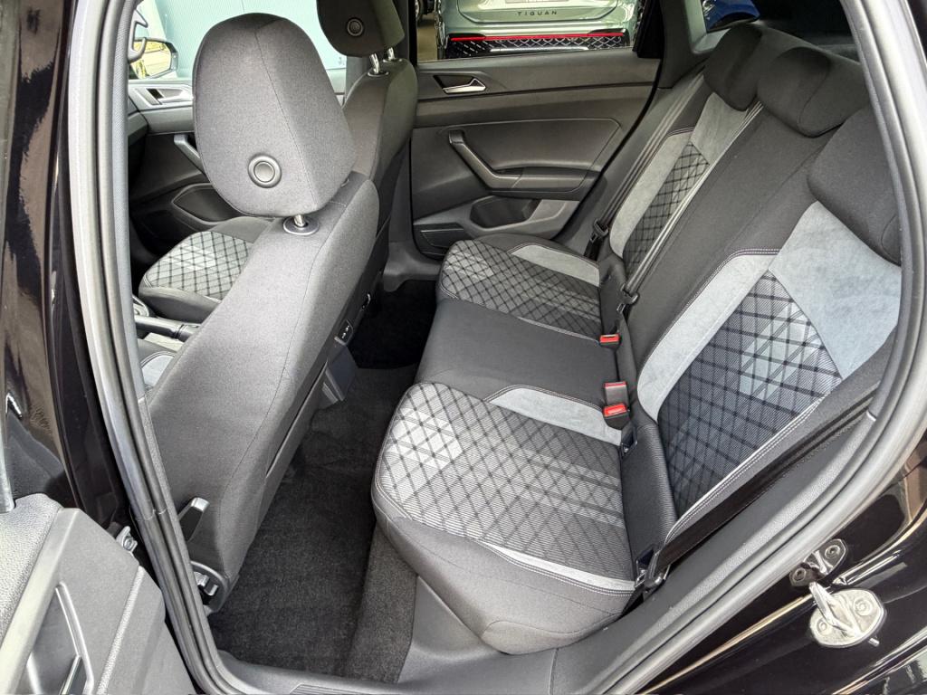 Volkswagen Polo 1.0 tsi r-line | iq light | carplay | camera | climate | st